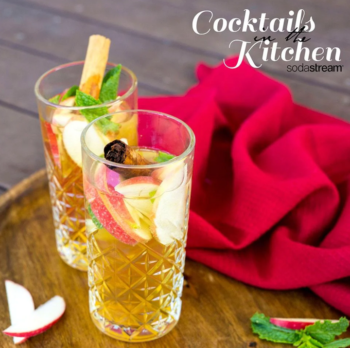 Whiskey and Apple Cider with Cinnamon Cocktail Recipe