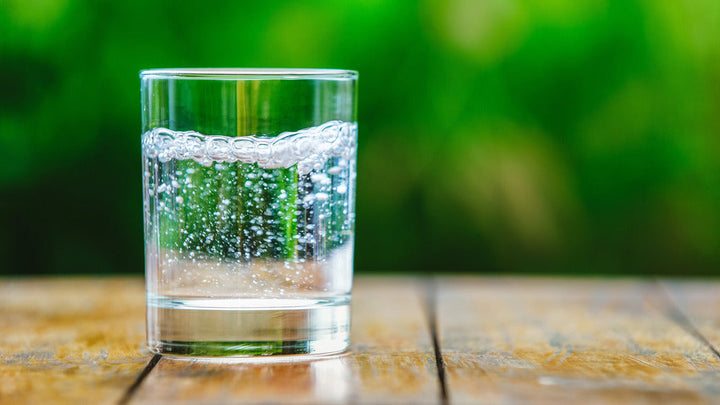 Sparkling Water: The Simple Secret to Feeling Full and Eating Less